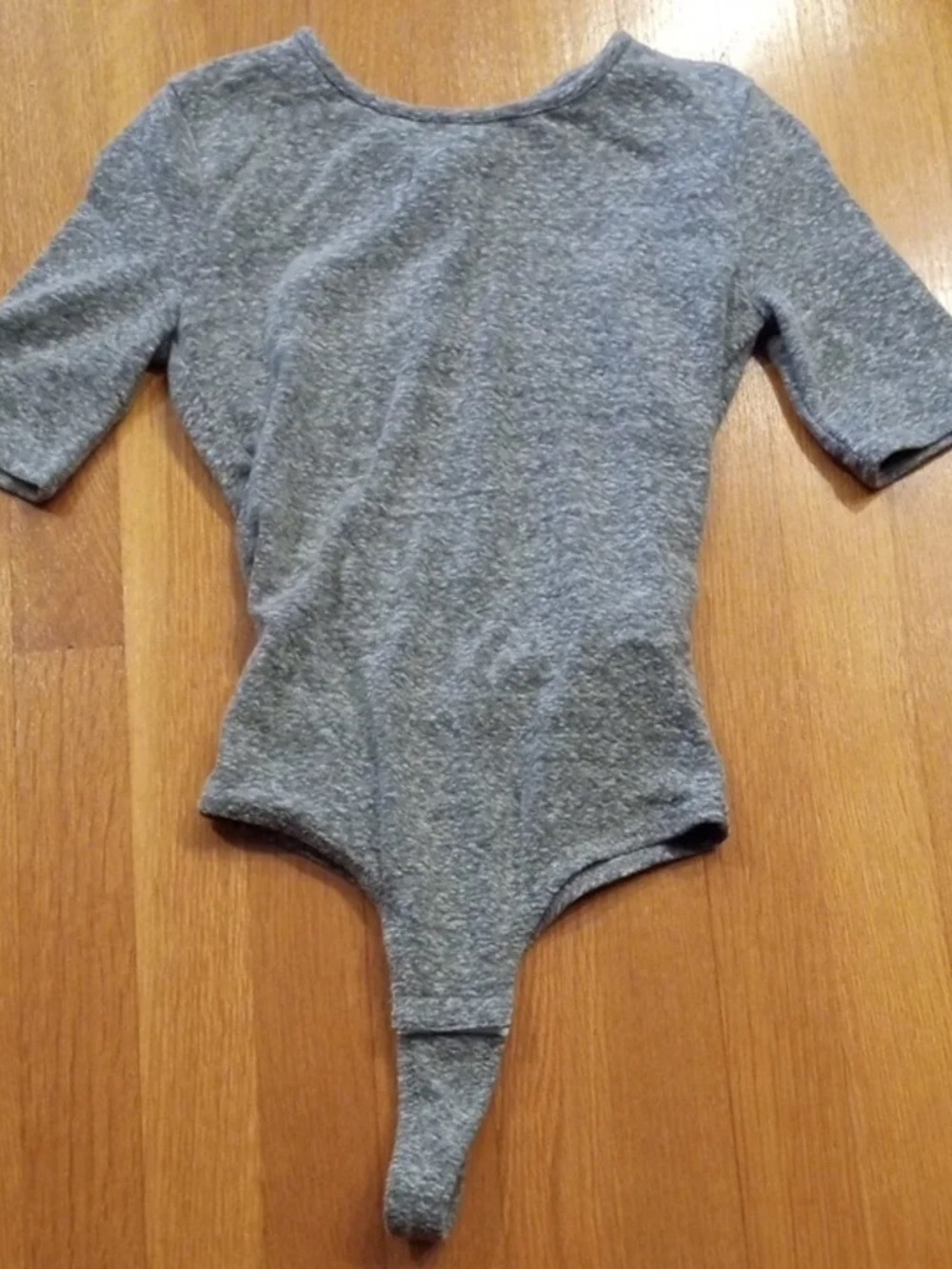 Women's Grey Short Sleeve Scoop-Neck Bodysuit